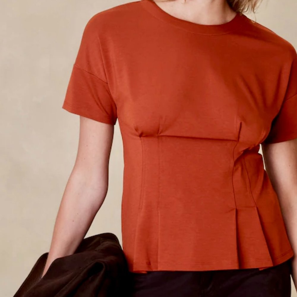 NWT BR PONTE CORSET T-SHIRT BURNT CARAMEL Medium